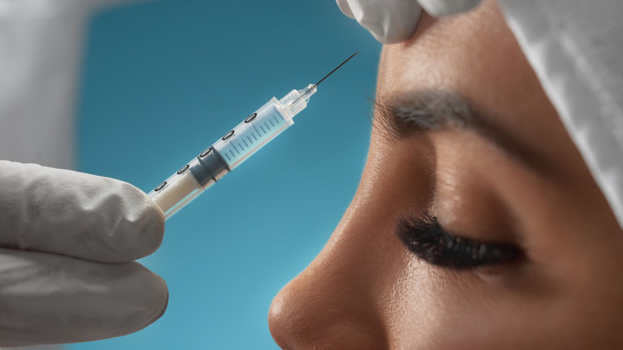 A girl having a Botox session at Mirror by La Vita clinic for better skin care results